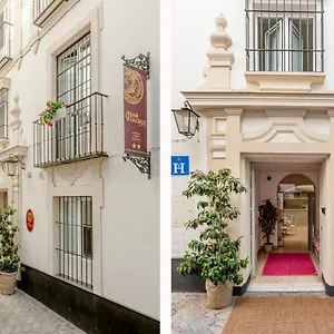 hostal-plaza-santa-cruz.es-andalucia.com/